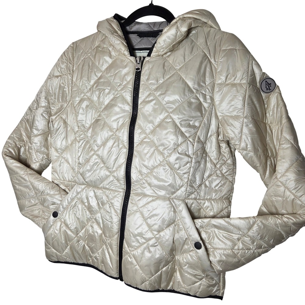 Abercrombie & Fitch pearly off white puffer style jacket Womens Size Medium - Picture 1 of 12